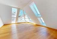 Helle, exklusive 4-Zimmer-Maisonette-Dachgeschosswohnung mit großer Terrasse und Klimaanlage