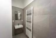 Sanierte 2-Zimmer-Wohnung in charmantem Stilaltbau in Bestlage des 5. Bezirks