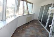 Blick zur Alten Donau vom 8.Liftstock - nähe U-Bahn und Donau Zentrum