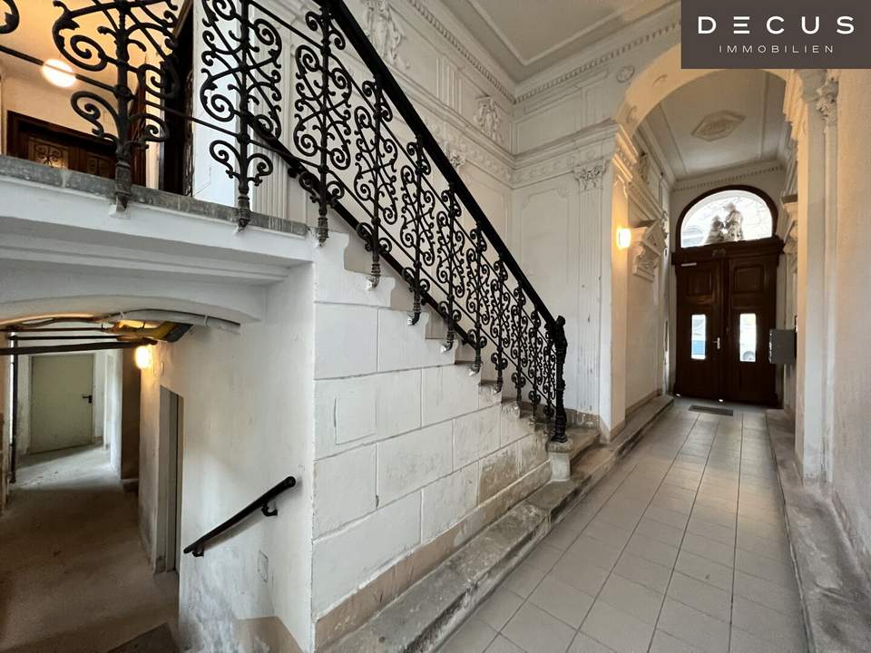 CHARMANTES &amp; GEPFLEGTES ZINSHAUS IM ALLEINEIGENTUM IN BEGRÜNTER GASSE