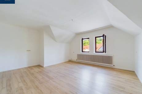 Attraktive Dachgeschosswohnung - SMALL BUDGET u. RENOVIERT im Zentrum Aspang Markt, Wohnung-kauf, 92.500,€, 2870 Neunkirchen