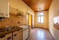 ++NEU++ Altbauklassiker: 3-Zimmer Wohnung mit großem Sanierungspotenzial
