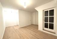 1190! Generalsanierte 2-Zimmer Wohnung mit kleiner Terrasse und neuer Küche ab Dezember 24!