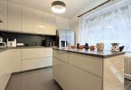 IN TOP RUHELAGE MIT VOLLKELLER UND MODERNISIERTEM WOHNRAUM