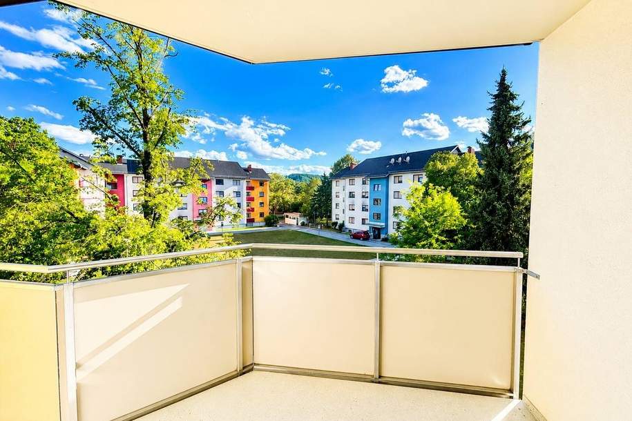 Gut geschnittene 2-Zimmer-Wohnung mit Loggia, extra Küche und PKW-Stellplatz, Wohnung-kauf, 175.000,€, 8054 Graz(Stadt)