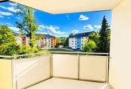 Gut geschnittene 2-Zimmer-Wohnung mit Loggia, extra Küche und PKW-Stellplatz