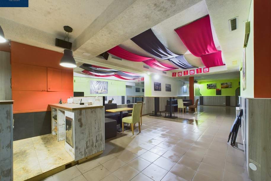 ANLEGER - Ehem. Gastronomie / Lagerflächen - TOP 1 - CITY LAGE - Feldkirchen in der WÖRTHERSEE REGION, Gewerbeobjekt-kauf, 125.000,€, 9560 Feldkirchen