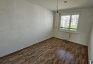 AKTION - 2 MONATE MIETFREI! 4 ZIMMERWOHNUNG MIT GROSSER LOGGIA!