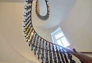 Urbanes Wohnen nahe Naschmarkt – Charmante 3-Zimmer-Dachgeschosswohnung mit Balkon!