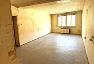SANIERUNGSBEDÜRFTIGE WOHNUNG MIT POTENZIAL IM HIPPEN YPPENVIERTEL