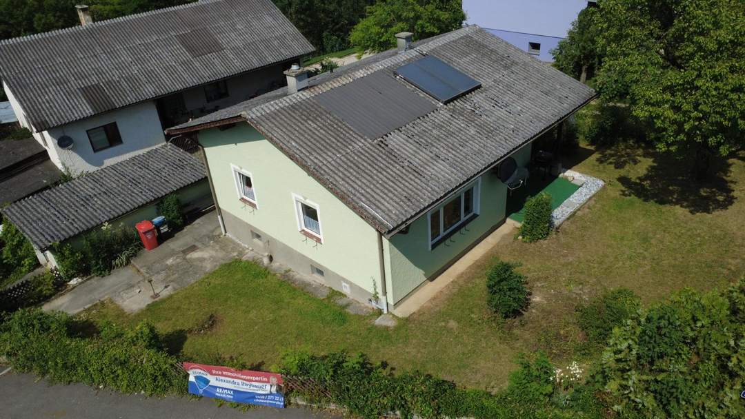 Renovierter Bungalow in ruhiger Siedlungslage