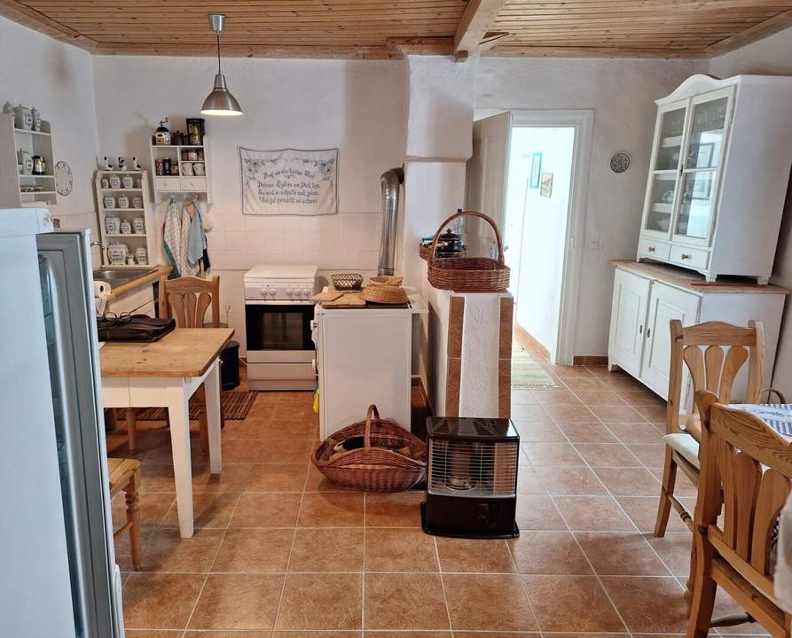 NEUER PREIS!!! Landhaus mit Nebengebäuden - originell und urig renoviert!