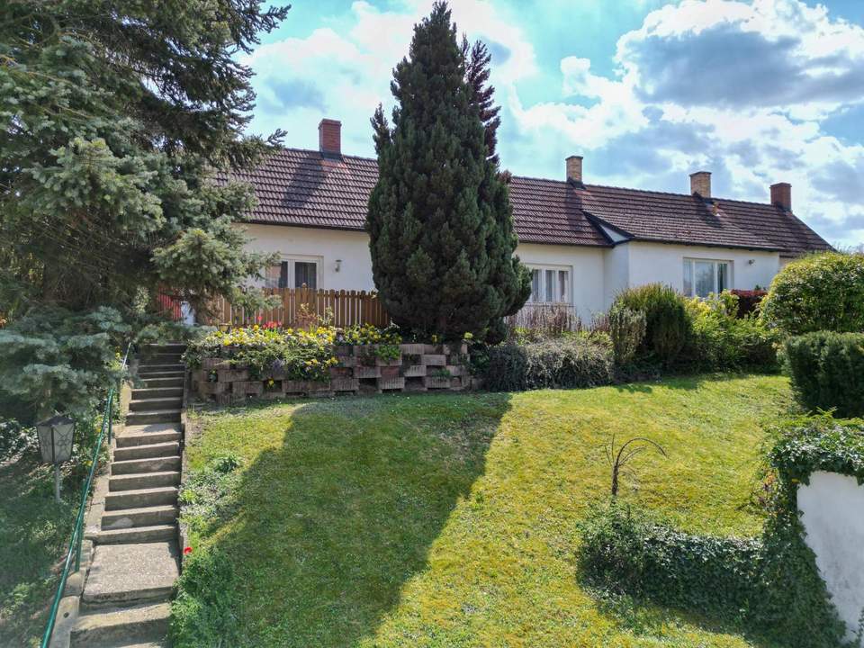 Gemütliches Einfamilienhaus mit idyllischem Garten