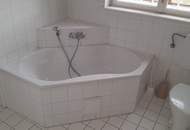 Wohnen im Schloß- Exklusivwohnung im Grünen