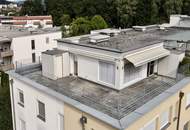 Exklusive Dachgeschoss-Maisonette mit supergroßer Terrasse und wunderbarem Fernblick & Tiefgaragenparkplatz