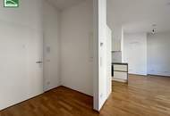 Charmante 2-Zimmer Dachgeschosswohnung inkl. Einbauküche und Terrasse!