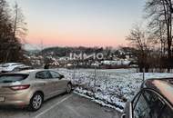 KFZ -Abstellplatz Schloss Traunegg P029