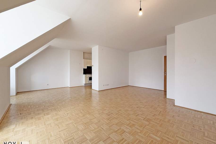 Sonnige 2 Zimmer Dachgeschoss Wohnung mit großzügigem Wohnbereich, Wohnung-miete, 1.477,43,€, 1090 Wien 9., Alsergrund