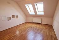 NASCHMARKT-NÄHE, 62 m2 Dachgeschoß, 2 Zimmer, Küche, Wannenbad, Parketten, U4-Nähe, Kettenbrückengasse