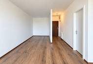 **** Teilsanierte 35,7-m² ruhige Stadtwohnung im 5.OG mit Loggia, Parkplatz und Keller – ideal für Singles, Graz-Pendler und Anleger ****