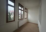 Nähe Sternwartepark / Gymnasiumstraße - Wintergarten - saniertes Dachgeschoss - zwischen Währungen Straße und Sternwartestraße