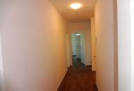 Moderne Doppelhaushälfte mit Photovoltaikanlage, Terrasse und Garten !