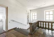 Schloss Thürnlhof bestandsfrei mit jahrhundertealter Geschichte und Entwicklungspotential Verkauf aus Privatbesitz