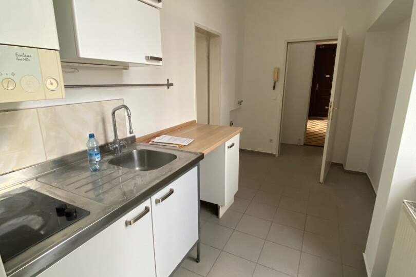 Praktisches Büro für 2 Kooperationspartner im vierten Stock! (ohne Lift), Gewerbeobjekt-miete, 567,41,€, 1090 Wien 9., Alsergrund
