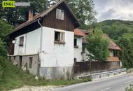 7,6 % Rendite – vermietete Doppelhaushälfte mit zusätzlicher Wohneinheit zur Renovierung und Selbstnutzung.