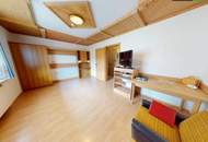 Riesiges Ein- oder Zweifamilienhaus mit 359 m² Wohnfläche, 2 Terrassen, Garage und Fernblick in Thalheim