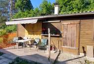 Idyllisches Landhaus mit Stallungen und eigenem Bachlauf