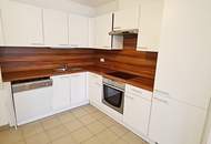 DACHGESCHOSS, gepflegte 103 m2 Neubau mit Loggia und Balkon, Wohnküche, 3 Zimmer, Wannenbad, Parketten, Holbeingasse