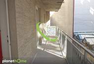 Sanierungsbedürftige Balkonwohnung im Botschaftsviertel