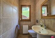 Exklusive Wohlfühlresidenz mit zwei Häusern und Pool