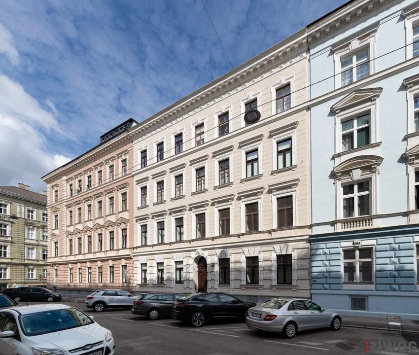 RARITÄT | Gewerbliches Apartment mit baubewilligter Planung | Komplett hofseitig | Bestlage in Gehweite zum 1. Bezirk | Repräsentatives Jahrhundertwendehaus