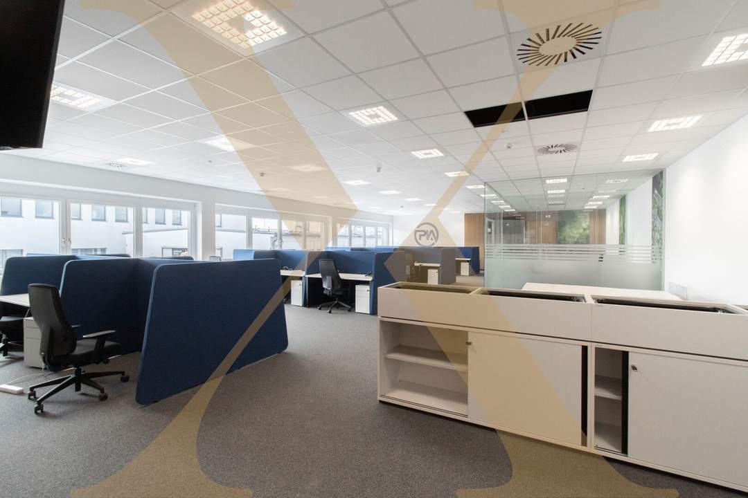 Moderne Bürofläche mit Lagerhalle in Toplage zu vermieten!