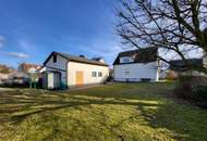 Entzückendes Haus, ebener Garten und viel Potential!