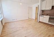 HÖRLGASSE BEIM SCHLICKPLATZ, gepflegte 45 m2 Neubau, 2 Zimmer, Komplettküche, Duschbad, Parketten, 2. Liftstock