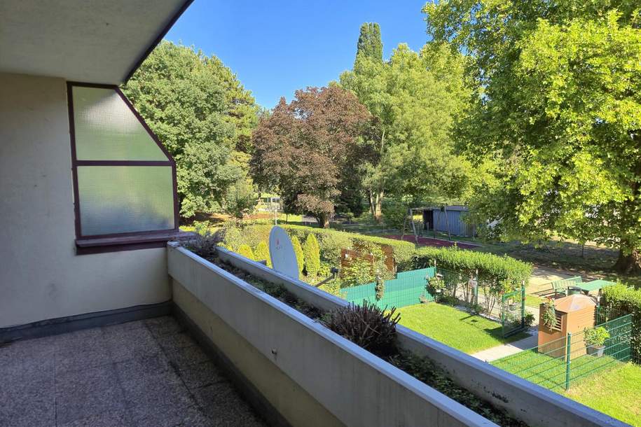 TOPGEFPLEGTE WOHNUNG MIT GROSSER LOGGIA UND GRÜNBLICK, Wohnung-kauf, 185.000,€, 3443 Tulln