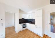 | AB MITTE JUNI | ZWEI ZIMMER | SÜDEN | INNENHOF