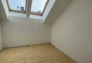 Schöne, geförderte 3 Zimmer-Dachgeschosswohnung mit Balkon