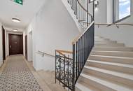 ERSTBEZUG ! Topsanierte 2 Zimmer / Altbau / hochwertige Ausstattung