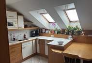 2 bis 3 Familienhaus mit Vollkeller, mit 4 Garagen, Brunnen/Werkstatt - 2 Zufahrten