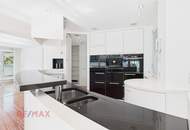 Innenstadt-Luxus: 247 m² pure Eleganz auf zwei Wohnebenen