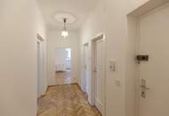 HELLE &amp; RUHIGE 68 m² WOHLFÜHLWOHNUNG / NEU RENOVIERT / 3 Zimmer / 4. OG / Lift / 1 PKW-Freistellplatz