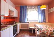 4-Zimmer-Wohnung für Menschen mit Werkzeug und Plan