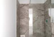 ERSTBEZUG II PERFEKTE 4 ZIMMER MIT RIESIGEM HOFSEITIGEN BALKON / IDEALER GRUNDRISS - WOHNKÜCHE + 3 GETRENNT BEGEHBARE SCHLAFZIMMER / NÄHE SCHÖNBRUNN UND U3