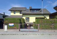 Stilvolles Haus mit Gästewohnung und großem Grundstück in Gehweite zum Neufelder See