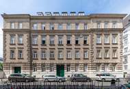 Klassische 4,5 Zimmer Altbauwohnung im Botschaftsviertel
