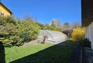 Wohnhaus mit Pool in ruhiger zentrumsnaher Lage